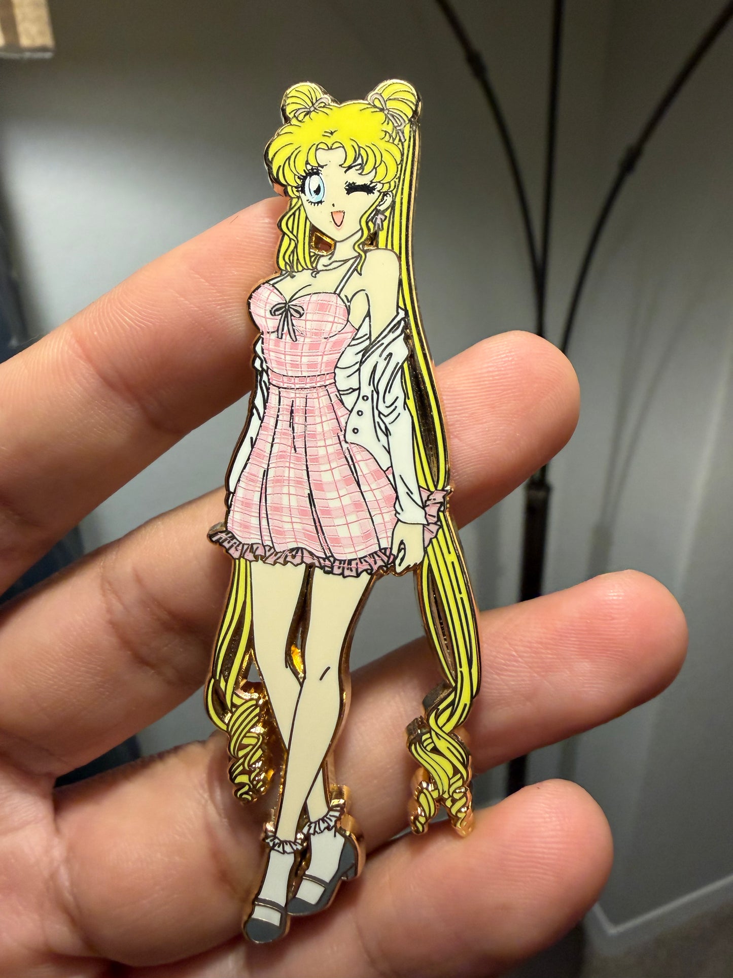 SKP usagi pin