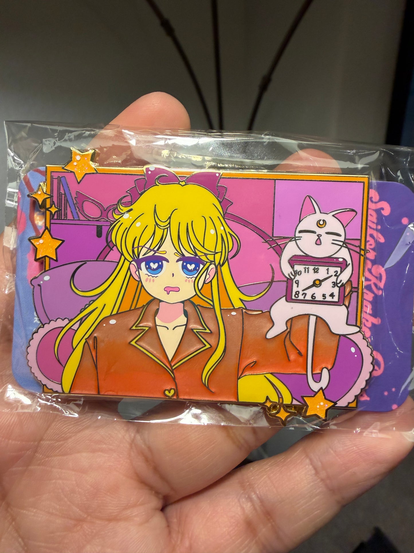Sleepy Minako pin